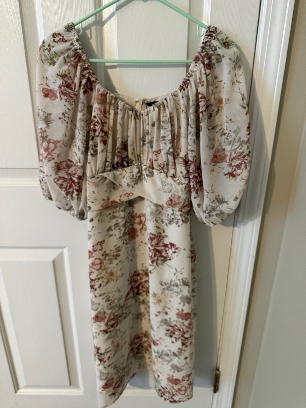 Floral Puff-Sleeve Cream Midi Dress